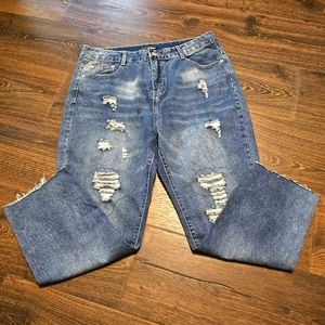 Fashion Nova NWT Ripped Boyfriend Distressed Jeans Women's Size 13 Medium Wash